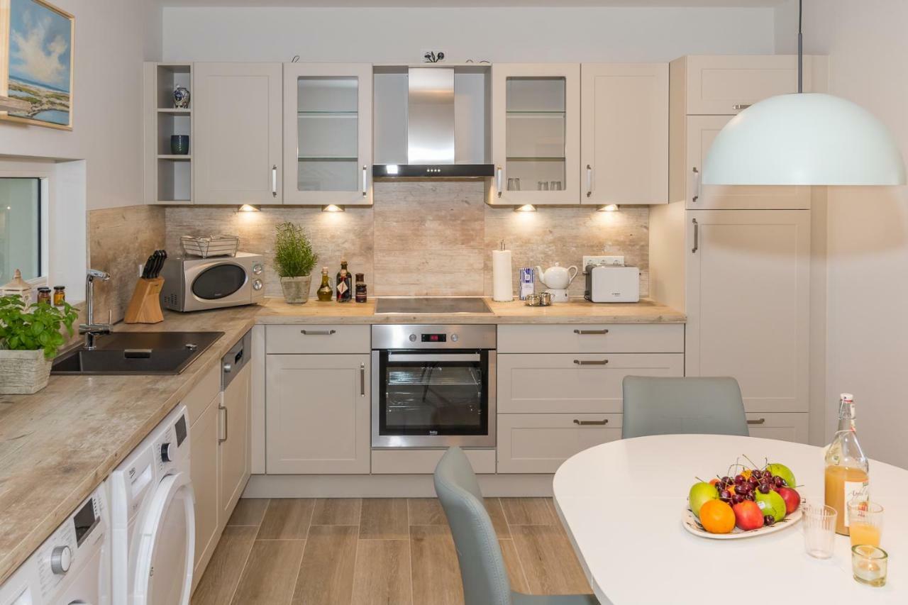 Hayungshaus Esens Apartment Екстериор снимка